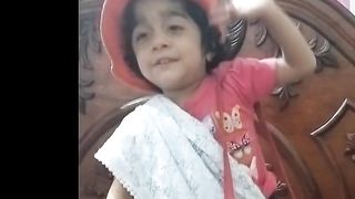 Mirha try to singing