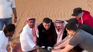 Czn Burak Dubai Çöldeki Yemeğimizin İsmi Ne Olsun