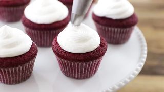 Red Velvet Cupcakes Recipe | How to Make Red Velvet Cupcakes #yummy #cake #cupcakes #redvelvet #recipe #howtomake #sugar #food