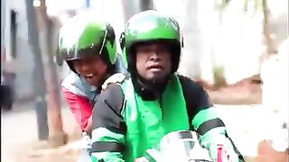 Ojol ngakak