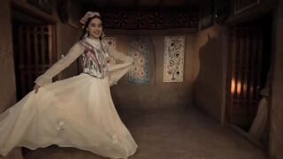 Uzbek national dance 2