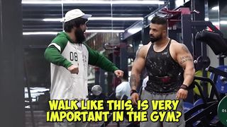 Elite powerlifter pretenteded to be a beginner in a gym to make. Girl