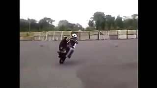 KELAKUAN WARGA +62 BIKIN GELENG GELENG KEPALA