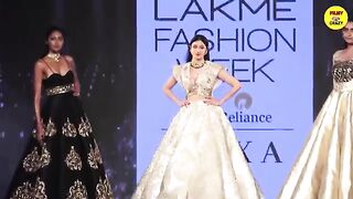 Bollywood actress gorgeous entry on ramp walk model