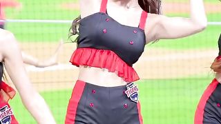Lee Da-hye cheerleader