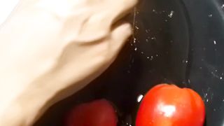 Viral tomato chutani