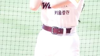 Wipe sweat gracefully in the world haha
