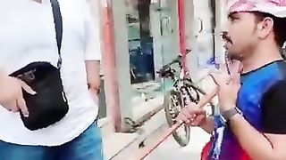 Yeah Mzdoor To Barra Kam Ka Nikla