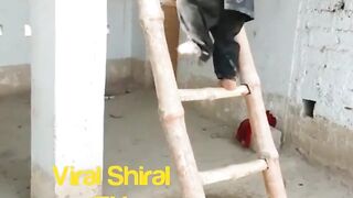 Akhtiyat afsoos sa bahtar hai