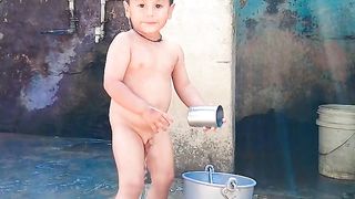 Kids bathing