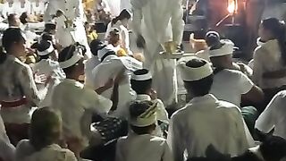 Unik Upacara di bali
