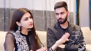 Gharwali Ko Koi Bataiy Subsay Museebat Ap Hain