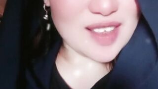 OH PAKISTANI KABHI AKALAY AAO NA.