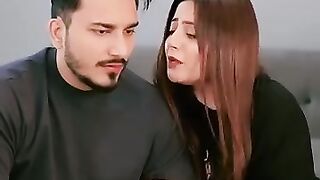 Farmanbardar Bivi Ko Paltoo Mat Bolo Warnaa Jeena Haram
