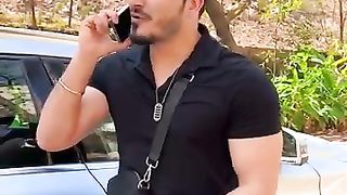 Bhaiya Intzaar Karo Aagai To Maslla Hojaiy Gaa