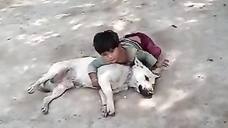 Insano se kutte bhetar hy wafa ka mtlb sekhate hy
