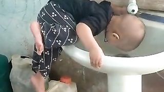 #Kids on washbeason