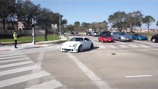 That’s how you exit in style ???? Video_ @CarsAcrossTexas