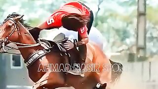 #World#champion#girl#falls#from#horse