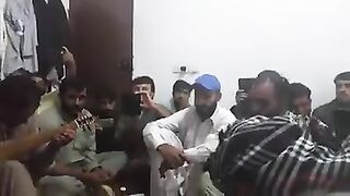 د پشتو نوی سونگ و زیر عظم بہ عمران خان جوڑہ وو شئیر یی کڑئ …