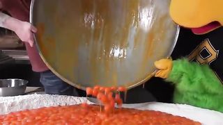 4,096 eggs cooking