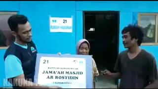 VIDEO NGAKAK SAYA TERIMA ANUNYA SANGAT MERESAHKAN