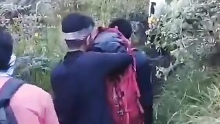 Serem,pendaki ini petik bungga terlarang!