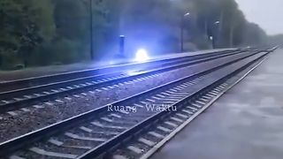 Fenomena bola petir bikin heboh