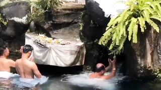 penampakkan Kelucuan kakek lupa diri