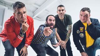 New Found Glory - My Friends Over You Acoustic version