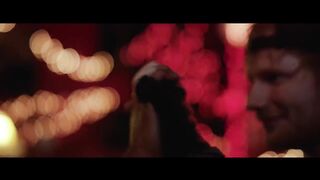 Ed Sheeran - Shape of You (Official Music Video)