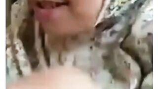 Adek cantik dengan suara merdunya lagi mau ngaji" eeeh terjadi apa yang terjadi ,yuuk nonton dulu...