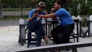 Kembar tapi beda