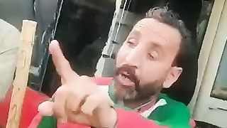 Police nay public buses per attack keyaya or elzam PTI per