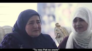 Дочь РАМЗАНА КАДЫРОВА РАСТРОГАЛА ВЕСЬ ЗАЛ ДО СЛЕЗ! Песня