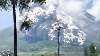 Erupsi Merapi