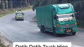 Terrifying ! Almost got into a truck accident