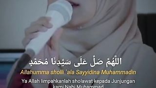 Sholawat aja dulu
