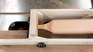 roll wooden door! Restoration of past TV furniture. Cedrela sinensis, paulownia