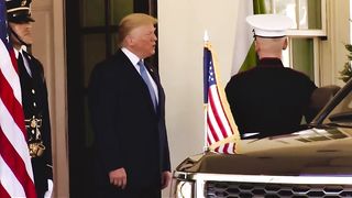 Donald Trump welcome Imran Khan to White House