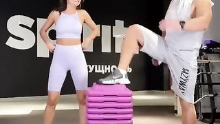 Podnimi nogu vishe