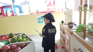 Baby police and Kids do good work and help everyone with family fun & Children's Songs and Videos