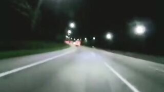 KOK KAMU SEKARANG JADI NAKAL ?