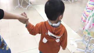 Kids Shopping at the supermarket with many toys color - Family fun with Abckidtv Misa