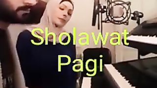 the prophet's sholawat is melodious