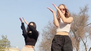Girls dancing with the music ????????