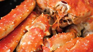 mukbang crab alaska 4,5 kilograms and spicy sauce
