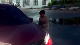 Keluarga lucu