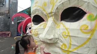 Misa at Outdoor playground and go to the fish park - Video for kids