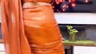 INDIAN DANCE.